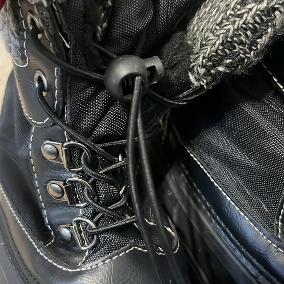 Boys Snow Boot size 3 - Picture 3 of 7